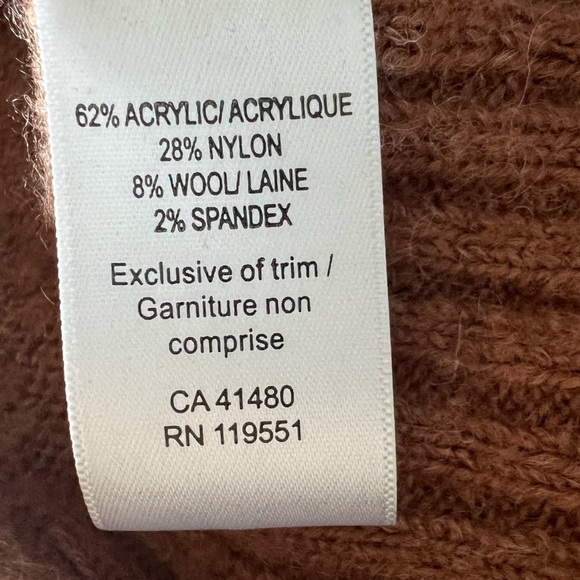 GENTLE FAWN Super Soft Cowl/Turtleneck Sweater Size Medium - Picture 3 of 4